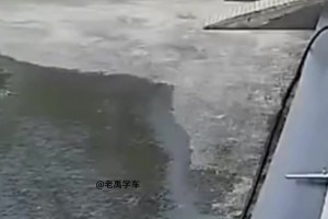 徐静雨爆粗狂怼B友：你个傻缺，我都快40了还跟你单挑，你咋不去找乔丹单挑