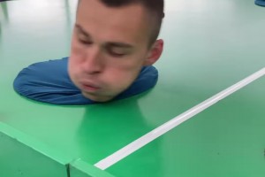 K77这吹球功夫还挺厉害，队友们都看傻了🤣🤣