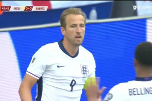 英格兰打破僵局！马杜埃凯助攻凯恩门前抢点破门！