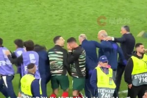 老将C罗赛后激动落泪：为国家队就算断腿我也认🫠