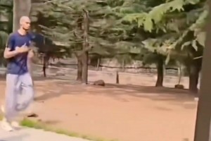 在少林寺晨跑中的文班亚马！修行正在进行时！