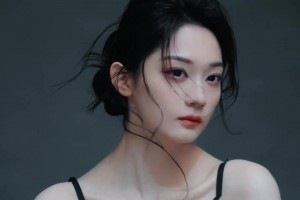 魅力四射啊！美女主播婧雯晒照： 她们说其实我是御姐~