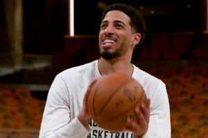 笑靥如花！哈利伯顿你是怎么做到无时无刻笑开花的？