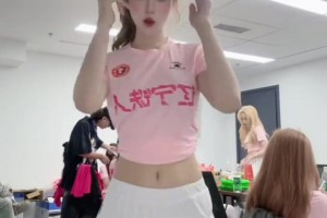 蛋卷姐姐从篮球到足球，她是要垄断辽宁啦啦队啊！！