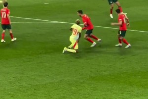 还能怎么黑❓️40岁C罗2次成功回防抢断亚马尔