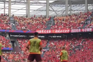 河南队3-2成都蓉城，绝杀功臣阿奇姆彭赛后独家采访