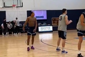 居然能换2将4首轮！贝恩这身材，霸王龙肌肉射手真不是白叫的！