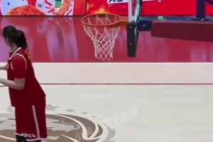 中国女将登场无人能敌，感受无人之境的压迫感！