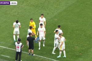 吧友：正经的淇圣有点不适应，王楚淇：再犀利一点🤣