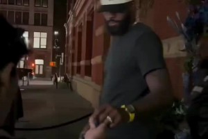 老詹怎么说？詹姆斯和杜兰特一同参加活动 后者被交易到火箭👀