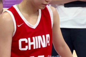 女篮青年队的董一诺也是个高颜值美女啊