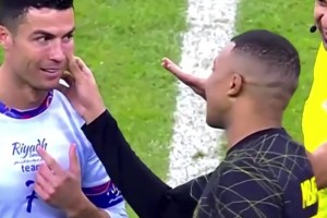 当姆巴佩遇到偶像C罗！姆总笑得太开心了！