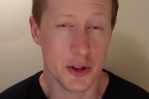 每天中个大乐透！英国足球哥感叹C罗2亿新合同：我滴妈！🤣