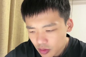 王楚淇：詹姆斯人生轨迹和梅罗都不像，科比的历史地位不如梅罗