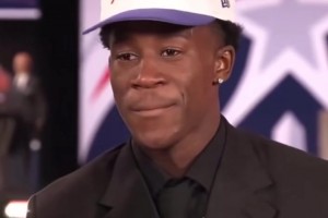 都是很不错的队友啊！拉塞尔生涯助攻最多的八名球员！