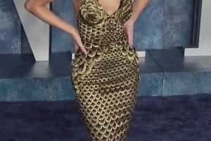 气场全开！肯豆蛇蝎美人长裙满满高级感