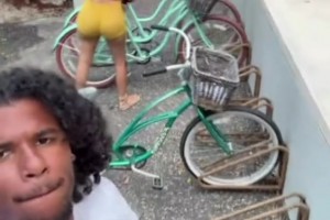 带着老baby 还挺兴奋！被交易后 杰伦-格林已到菲尼克斯~