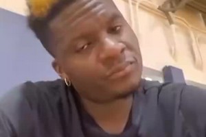 火蜜满满的回忆！此前卡佩拉和哈登塔克在一起训练~