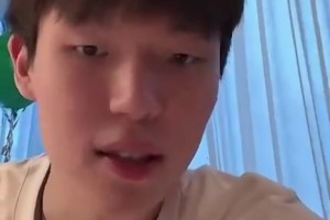 杨瀚森组建游戏的球队首发：控卫哈利欧文分位克莱小前锋伊巴卡！