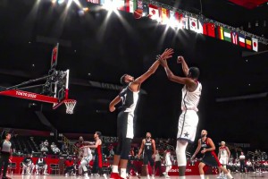 KD的进攻能力世界上无人能比！杨毅认为KD是历史第一进攻火力