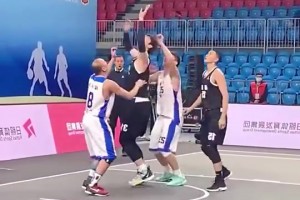 王哲林这个视频在外网火了，外媒发问：这就是CBA的MVP？