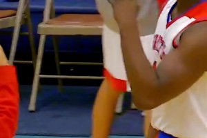 这次不放大学集锦了！来看看锡安高中是怎样打球的🤣🤣