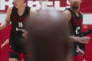 法尔此前：CBA对抗强度高于NBA，我甚至会被当成库里来防！