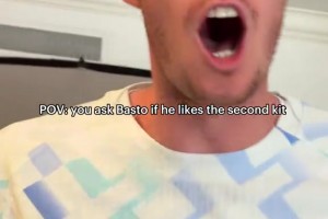 当时的皇马众将还不清楚，他们将面对17岁阿德怎样的一脚射门😱