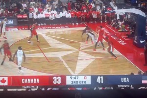 这个确实有点软！詹姆斯妙传空切的恩比德，结果后者空篮上飞😳