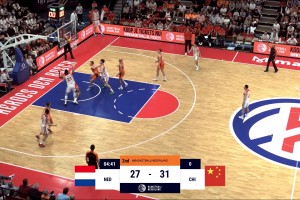 大秋就是稳！胡金秋拼到进攻篮板 紧接背身单打勾射取分