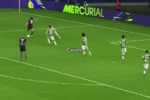 卡瓦尼这一扣有没有让你想起米利托欧冠决赛上的一锤定音？😱