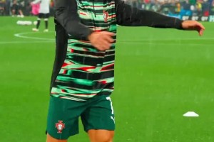 罗总主导转会啊🫠外媒称C罗已获高层授权，将亲自挑选引援名单