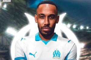 HWG！奥巴梅扬重返马赛！欣赏加蓬神锋的精彩集锦吧~