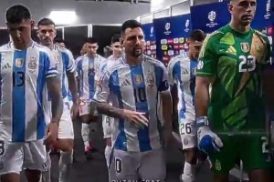 梅西没来，阿根廷国家队球员谁也不敢先走😁