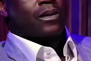 少儿不宜！主持人问奥尼尔🍆有多长，奥胖竟当众用鞋子比划🙊