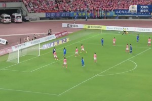 苏超球员致敬C罗👍️！文耀隆破门，淮安队1-0领先无锡队