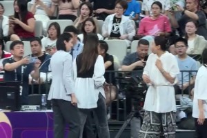 黄金一代！苗立杰、隋菲菲和卞兰因为女篮亚洲杯再聚首