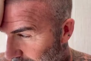 强者发型！贝克汉姆的头发被剃光了，而且还剃秃了一块🤣