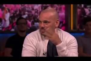 斯内德：2010年我没有赢得金球奖，梅西却赢得了，这有点不公平