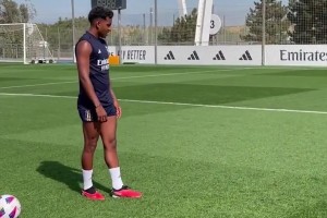 这技术怪不得拜仁枪手心动😍罗德里戈曾在训练场任意球帽子戏法