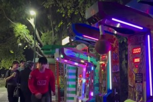 巴西战舞把动能和惯性发挥的淋漓尽致，踢完还来个SIUUU