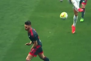 确定不防？那C罗可就不客气了！一记世界波让你长记性！