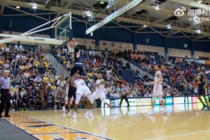 卧槽卧槽？！莫兰特大学时期竟有过如此“杀人式”扣篮时刻