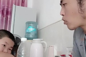 没必要吧⁉️球迷立誓：国足一天不解散，怡宝不喝，耐克不买