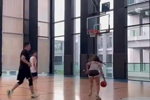 微胖女生晒打全场集锦 网友：强壮版景甜？？