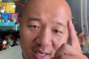 国安博主怒斥：侯森这个月守的就不是球门，是国安最后的脸🤔