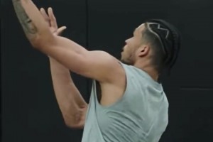 杨瀚森防守端的搭档！开拓者外线大锁卡马拉近期的训练视频！