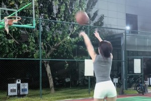 这投篮压腕让人看了真舒服