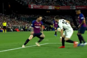 这就是2019年的梅西！每一个动作都是艺术品😱