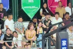 白水洋的篮球赛真好看，全网都在找白水洋村ba现场的小姐姐...